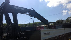 caminh�o para transportar container